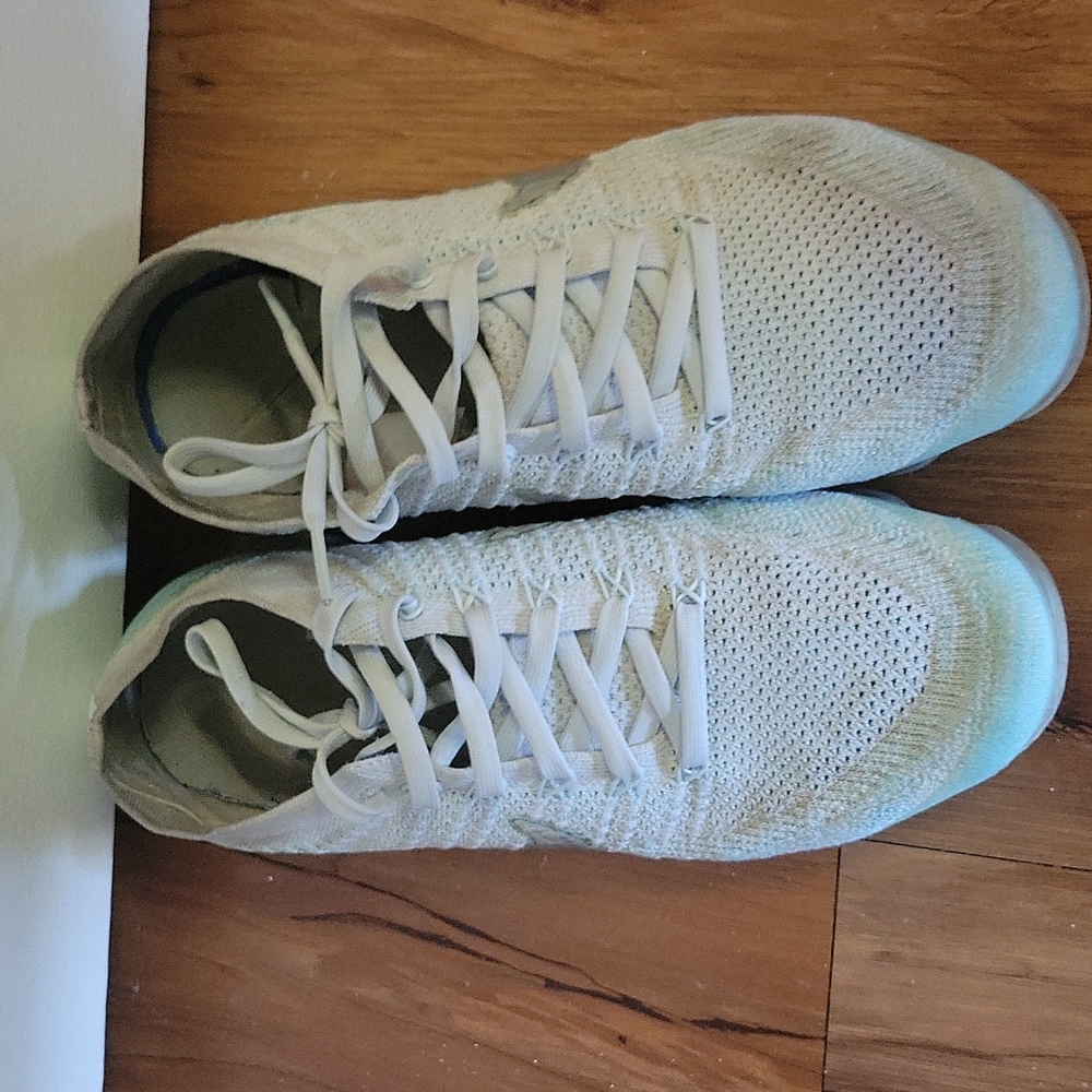 AUTHENTIC NIKE VAPORMAX